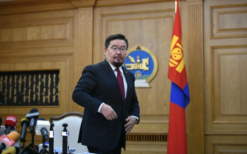 Mongolian Parliament votes to relieve Prime Minister Zandanshatar Gombojav of duties