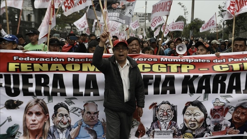 Власти Перу решили объявить чрезвычайное положение на фоне протестов