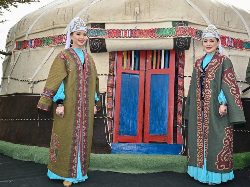 Kazakhstan’s Mangystau region presents a special gift to TURKSOY