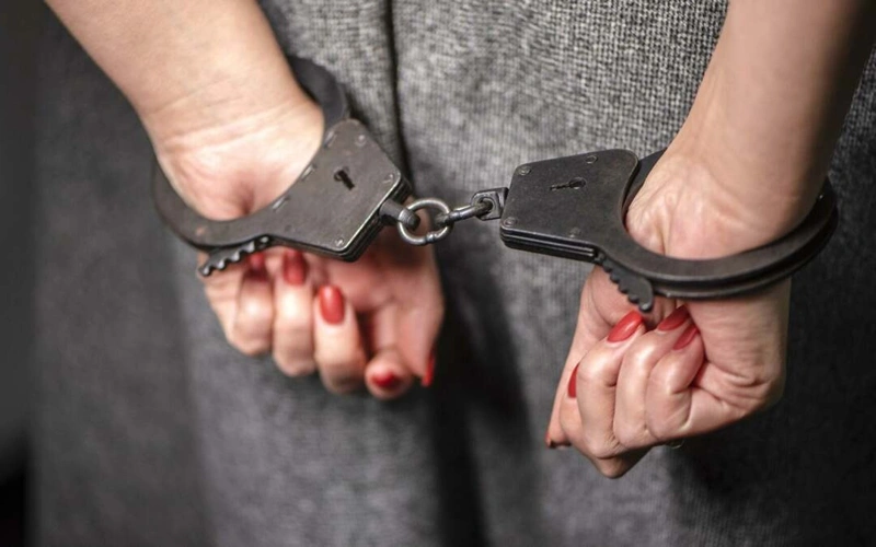 Ущерб на 52 млн тенге: главу турагентства взяли под стражу в Караганде