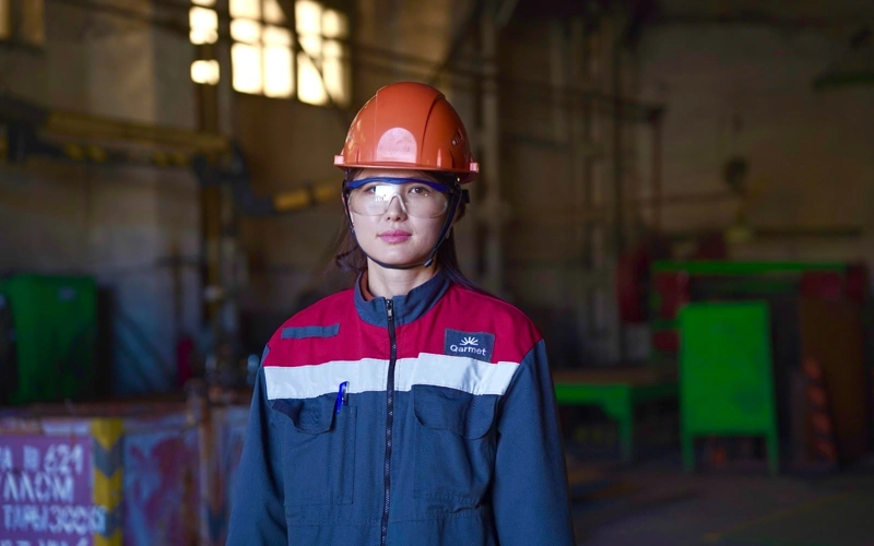 От преподавателя до машиностроителя: путь женщины, которая не побоялась станка