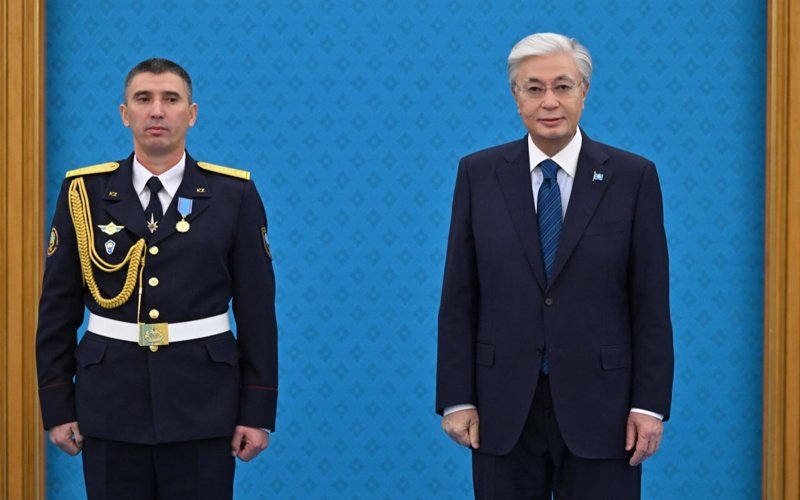 Президент бір топ құтқарушыны мемлекеттік наградалармен марапаттады Президент бір топ құтқарушыны мемлекеттік наградалармен марапаттады