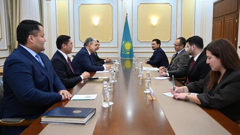 Minister of Foreign Affairs of the Republic of Kazakhstan Yermek Kosherbayev held a meeting with the Secretary General of the Parliamentary Assembly of Turkic States (TURKPA), Ramil Hasan, who assumed his duties on October 15, 2025.