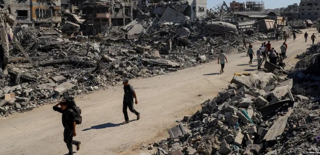 Ресейлік студенттер саяжайда көңіл көтеруде