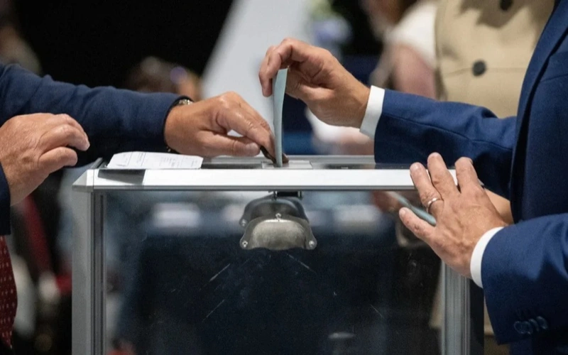 Боливия президентлик сайловларида Родриго Пас ғалаба қозонди