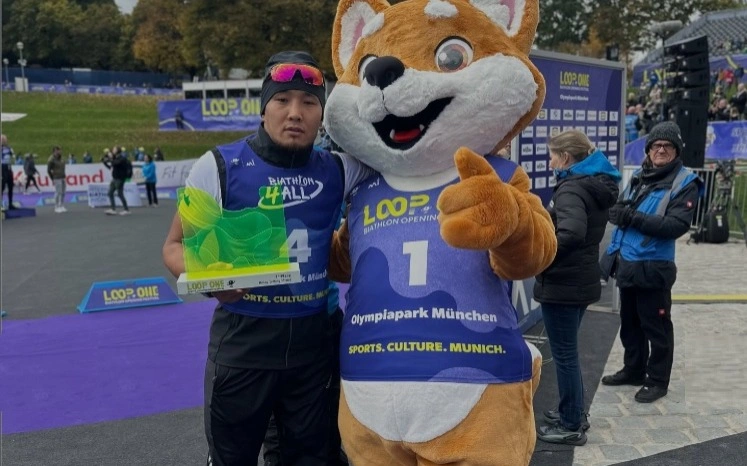 Казахстанец Хамитов взял золото перед стартом паралимпийского сезона в биатлоне