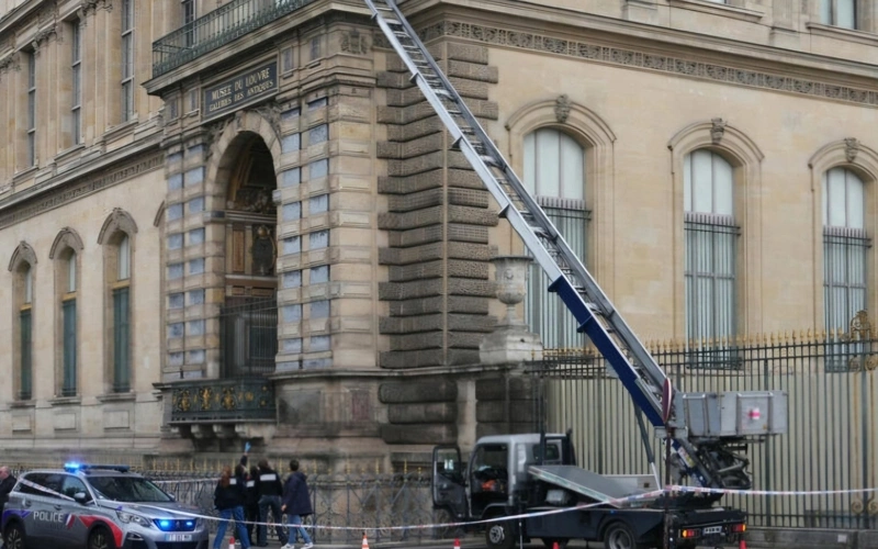 Счетная палата Франции предупреждала о слабых мерах безопасности в Лувре