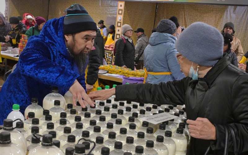 Лучшую продукцию по сниженным ценам представили павлодарцы на ярмарке в Астане Лучшую продукцию по сниженным ценам представили павлодарцы на ярмарке в Астане