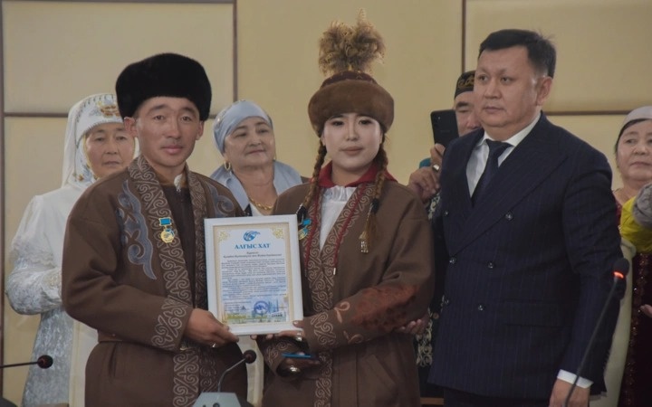 74 days in the saddle: Young couple arrives in Astana from Xinjiang 74 days in the saddle: Young couple arrives in Astana from Xinjiang