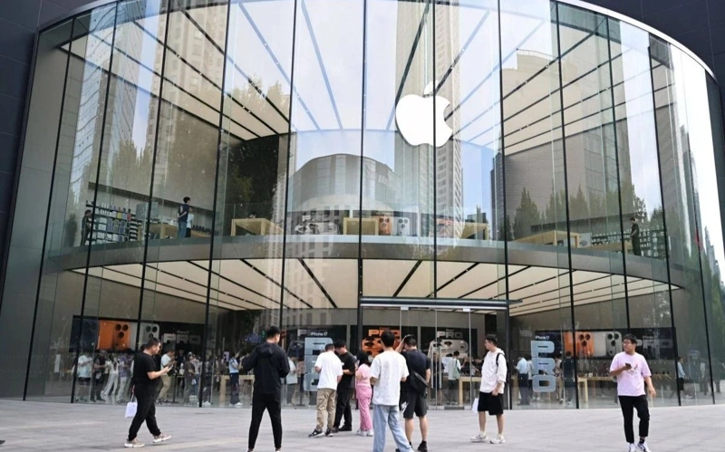 Новый iPhone Air распродали в Китае за считанные минуты