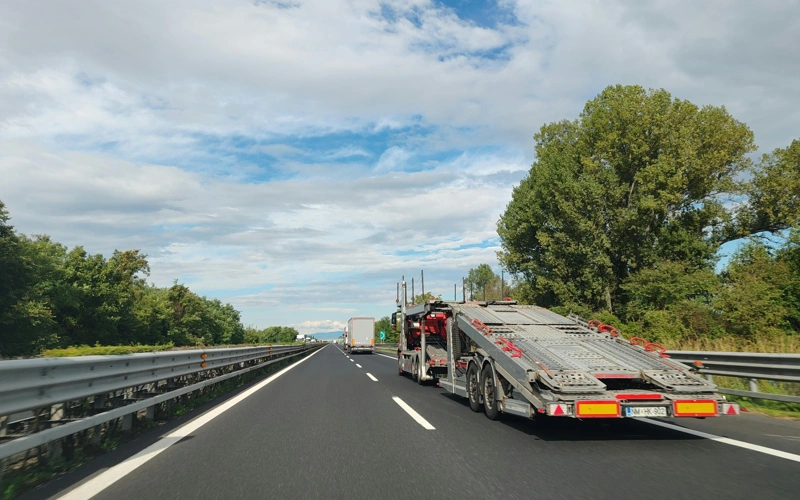 С 20 октября вступили новые правила ввоза транспорта в Казахстан