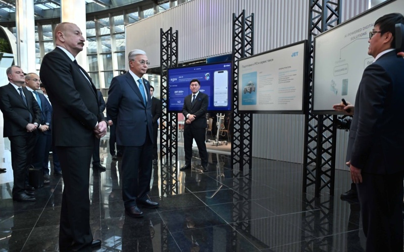 Қазақстан мен Әзербайжан президенттері Alem.AI халықаралық жасанды интеллект орталығына барды Қазақстан мен Әзербайжан президенттері Alem.AI халықаралық жасанды интеллект орталығына барды