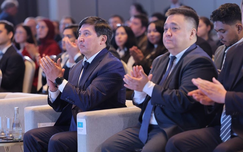Қазақстан мен Өзбекстан кәсіпкерлерлік байланыстарды нығайтады Қазақстан мен Өзбекстан кәсіпкерлерлік байланыстарды нығайтады