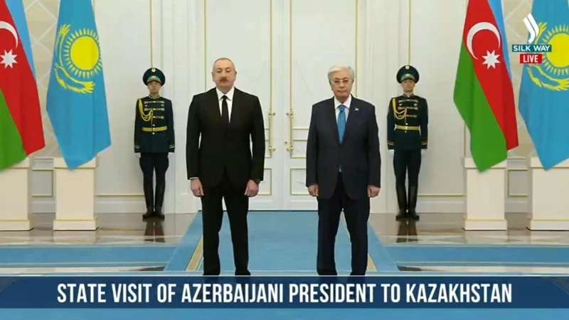 Kassym-Jomart Tokayev welcomes Ilham Aliyev in Akorda