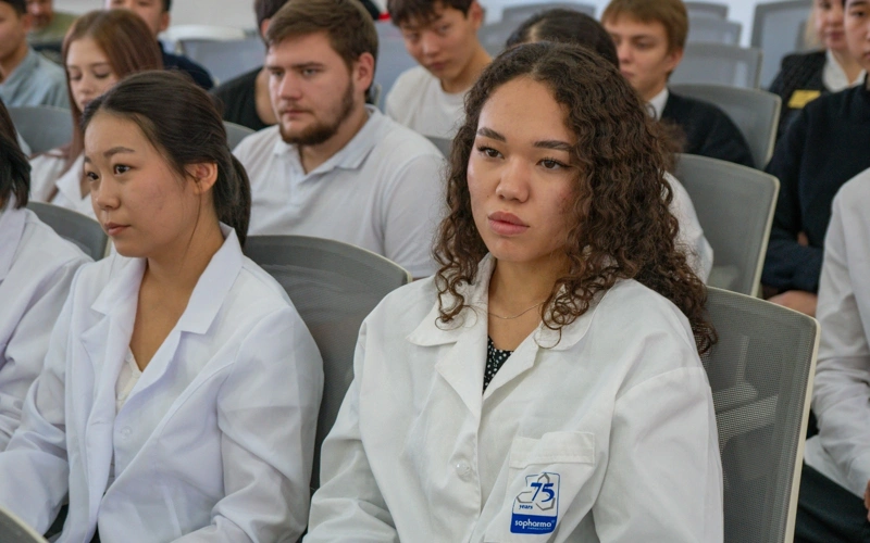 Живой опыт вместо конспектов: специалисты KAZMinerals провели мастер-класс для студентов в Павлодаре