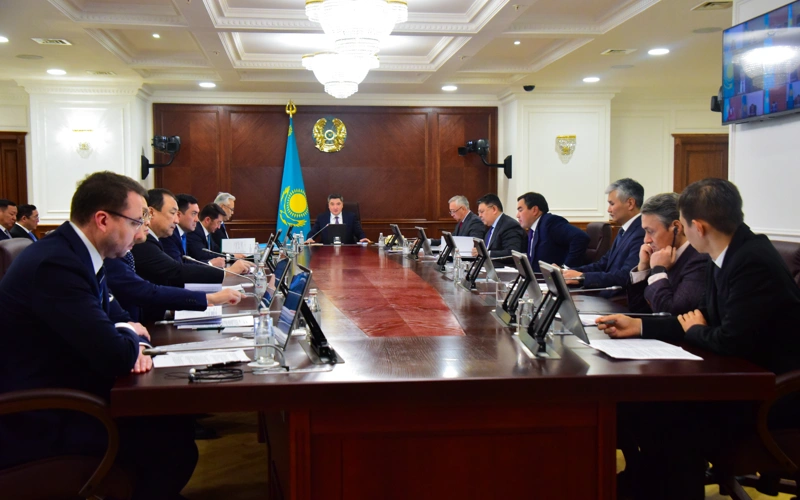 Премьер-министр поручил сократить бюрократию при строительстве сооружений связи