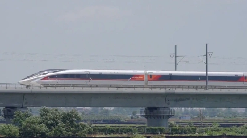 Pre-service trials of world's fastest high-speed train begin in China