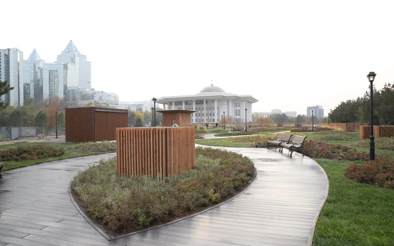 В Алматы готовят к открытию сквер на месте бывшей резиденции: 97% работ завершено