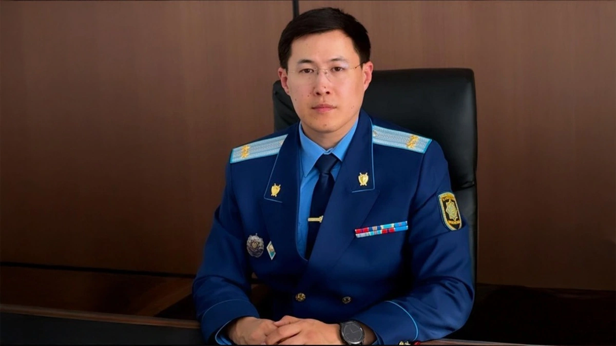 Қожайынмен алтын душ порносын көріңіз