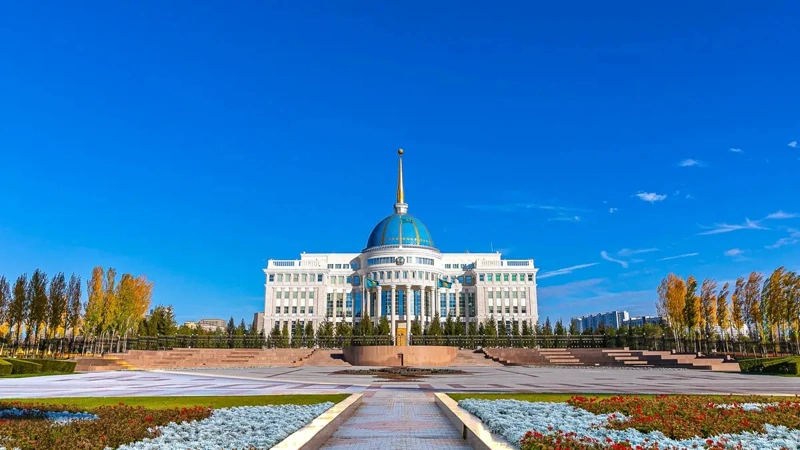 President Tokayev confers Al Farabi and Akhmet Baiturssynuly State Awards