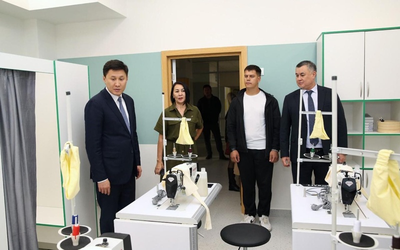 Almatyda Respýblıka kúnine oraı tórt jańa mektep ashyldy