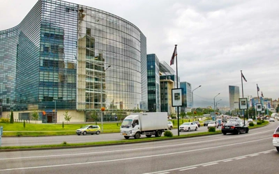 Әйел шашындағы трансвестит