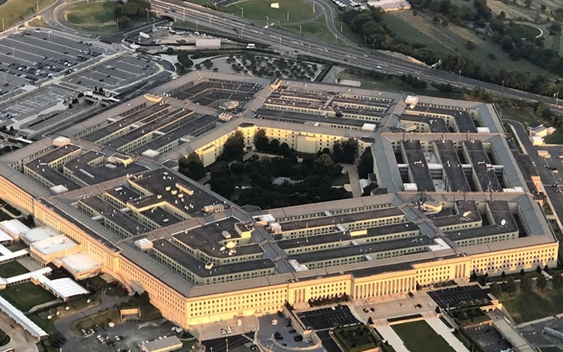 Шатдаун: Пентагон әскерилердің жалақысын төлеу үшін анонимді көмек алды