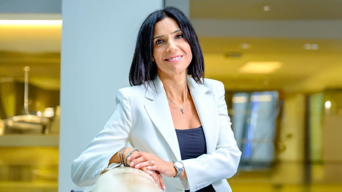 Ісінген емізіктері жалаңаш