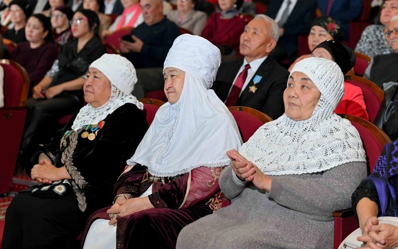 Мас қыздар видео онлайн