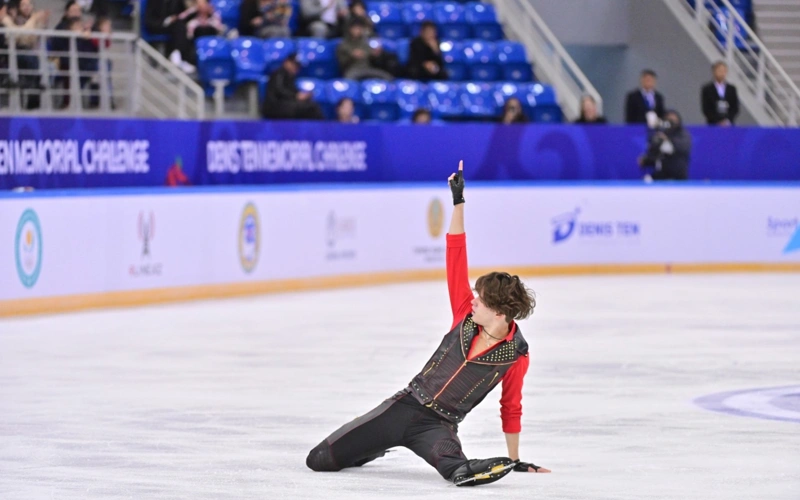 Фигурист Михаил Шайдоров стал третьим в короткой программе на Гран-при в Китае