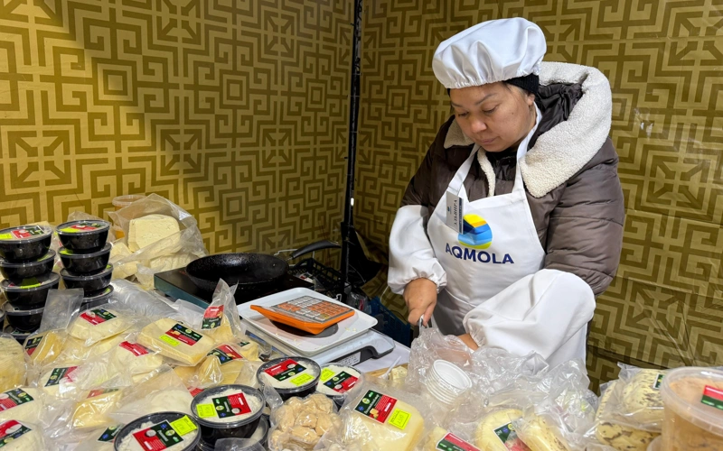 Мастурбатордың электр тізбегі Аяқпен жыныстық қатынас