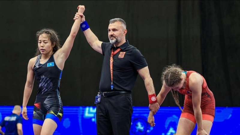 Kazakhstan's Omirbek wins historic gold at U23 World Wrestling Championships in Serbia