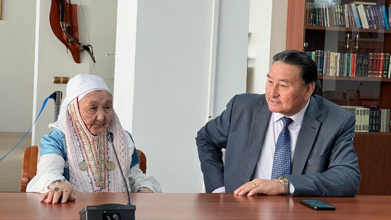 айтыскер ақын Шәуел Шұғанқызы