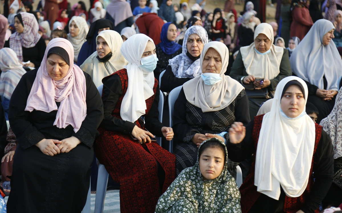 Жігіттер волосатые письки бар жетілген әйелдерді трахает