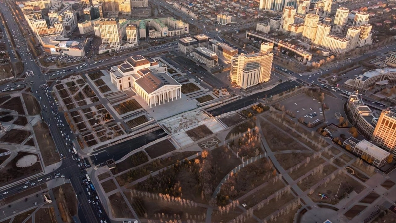 Астана, участок дороги от проспекта Туран до проспекта Кабанбай батыра