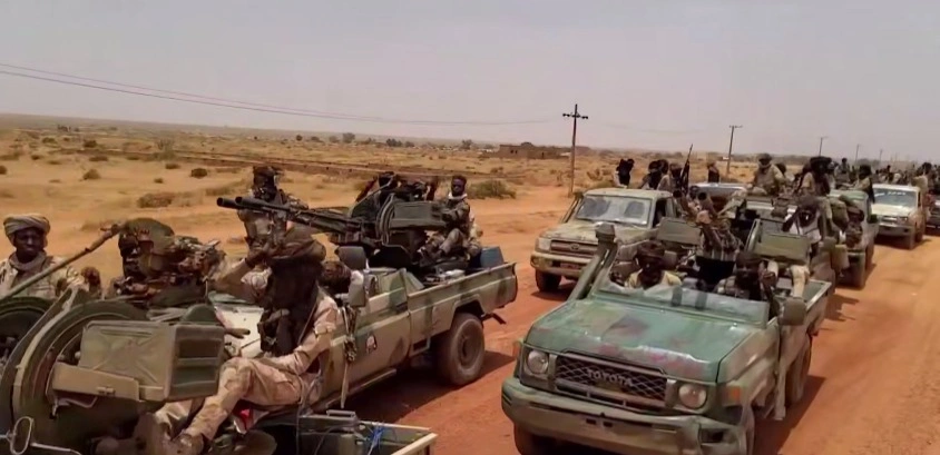 Жетілген порно оргазмы Үлкен дилдода отырған қыздың порно видеосы