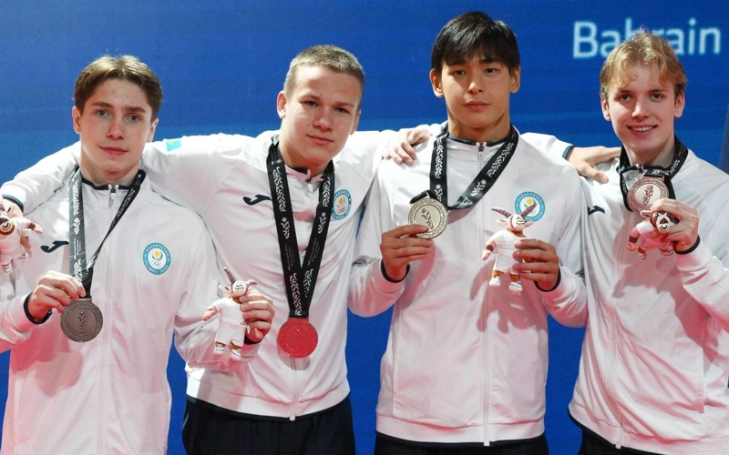 Мужская сборная по плаванию принесла Казахстану «серебро» Азиатских игр