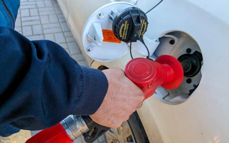 бензин заправка