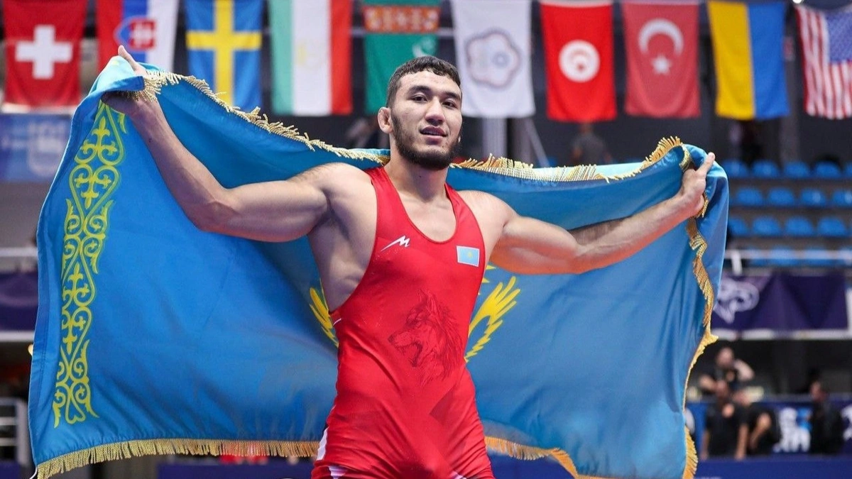 Вольник Ризабек Айтмухан стал бронзовым призером молодежного чемпионата мира