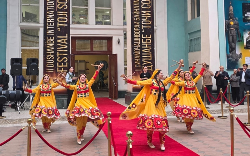 Дни казахстанского кино начались в Душанбе о