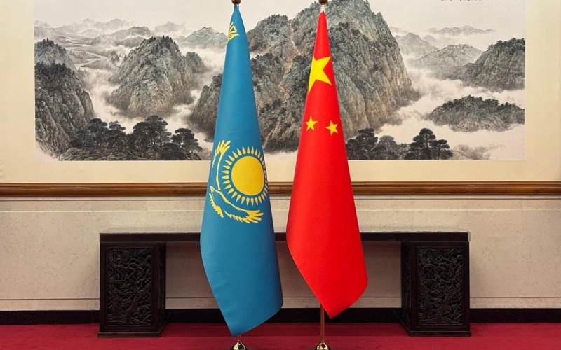 Глава МИД Казахстана прибыл с официальным визитом в Китай