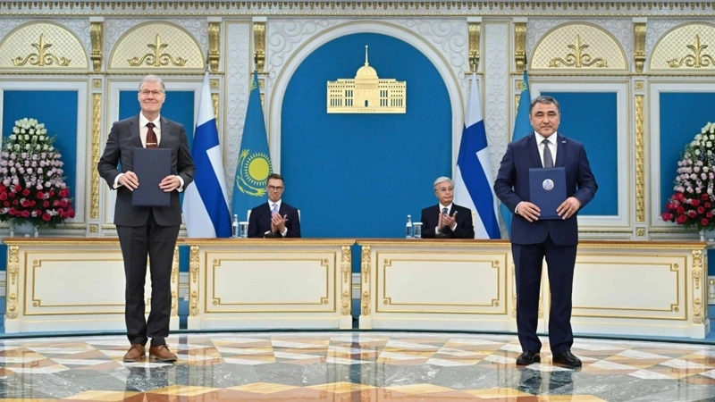 Александр Стуббнинг Қозоғистонга расмий ташрифи давомида 15 та ҳужжат имзоланди