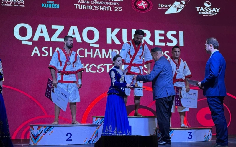 Гейлер мен түзу еркектердің жасырын камера секс бейнелері Никополь жыныстық қатынасқа түседі