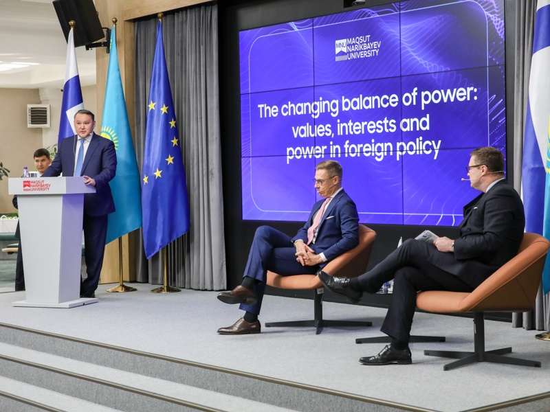 Finnish President Alexander Stubb outlines shifting world order in lecture at MNU Finnish President Alexander Stubb outlines shifting world order in lecture at MNU