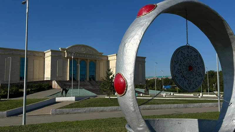 Aqtóbede erlikpen qaza tapqan polıtseıler men áskerılerge kóshe ataýy berilýi múmkin