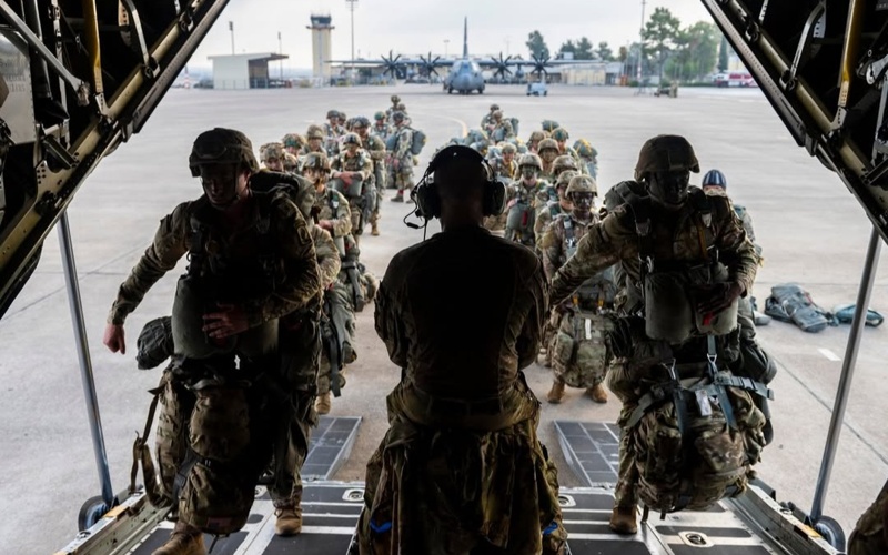 Как затянувшийся шатдаун в США отражается на экономике и мировой стабильности Как затянувшийся шатдаун в США отражается на экономике и мировой стабильности