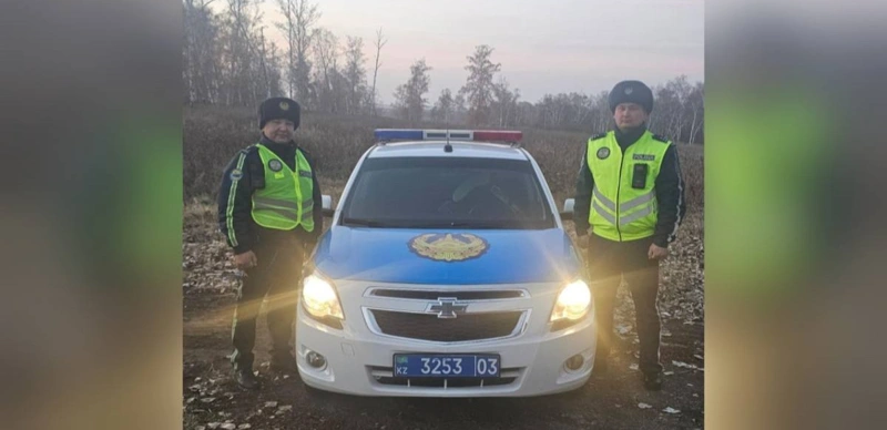 Býrabaıda patrýldik polıtseıler úsh adamdy qutqaryp qaldy