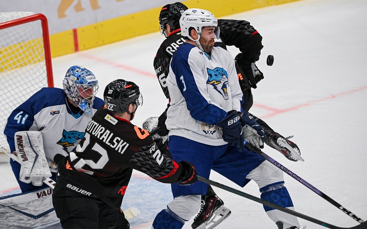 Трусикиде төрт аяқпен тұрған қыздардың суреттері Семіз кемпірлердің порно фотолары