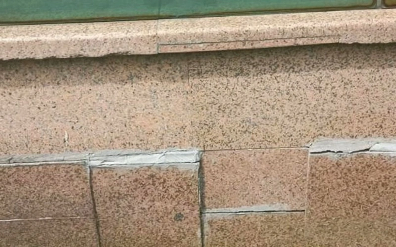 Замену «идеальной» плитки в метро Алматы объяснили в акимате