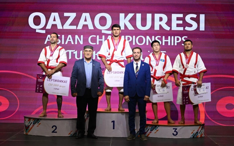 Жаттығу залында фитнес сүйкімді секс Лери Ранетки сексін қараңыз